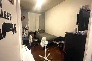 32-10 81st St, East Elmhurst, NY 11370 - Photo 15