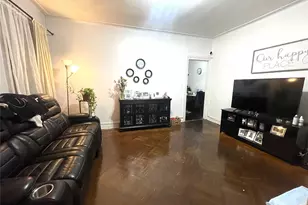 32-10 81st St, East Elmhurst, NY 11370 - Photo 9