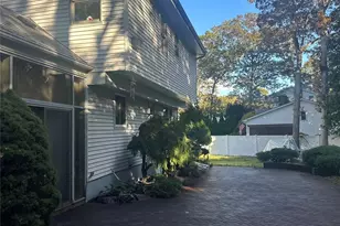 30 Linden Ln, Farmingville, NY 11738 - Photo 9