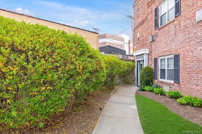 21 S Village #3, Rockville Centre, NY 11570 - Photo 15