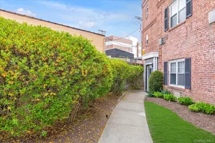 21 S Village, Rockville Centre, NY 11570 - Photo 15