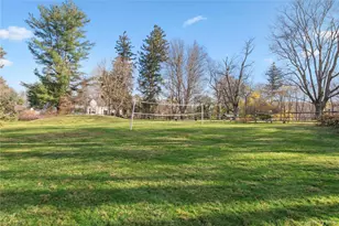 7 Dickson Ln, Bedford Corners, NY 10549 - Photo 37