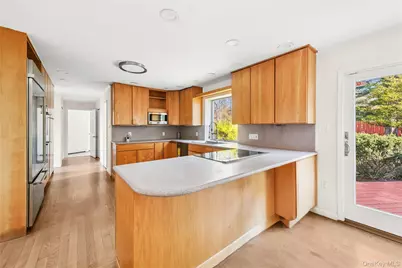 7 Dickson Lane, Bedford Corners, NY 10549 - Photo 11