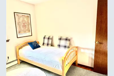 14 Christa Court, Huntington, NY 11743 - Photo 9