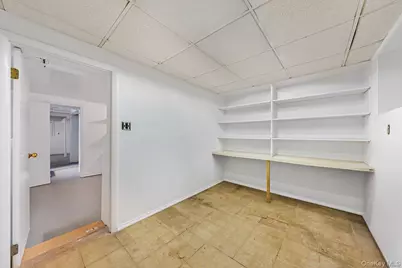 215 East 235th Street, Bronx, NY 10470 - Photo 39