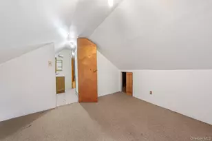 215 E 235th St, Bronx, NY 10470 - Photo 31