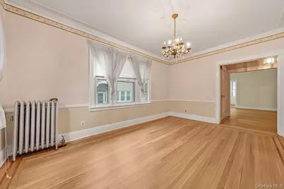 215 East 235th Street, Bronx, NY 10470 - Photo 11