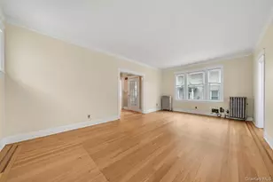 215 E 235th St, Bronx, NY 10470 - Photo 15