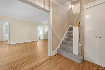 215 East 235th Street, Bronx, NY 10470 - Photo 19