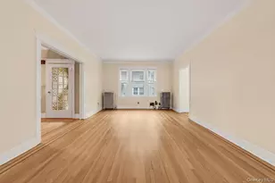 215 E 235th St, Bronx, NY 10470 - Photo 13