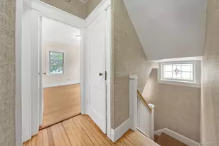 215 E 235th St, Bronx, NY 10470 - Photo 29