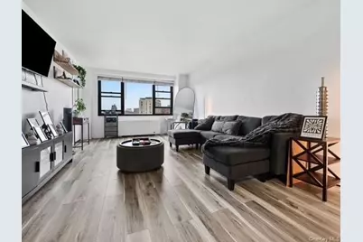 61-20 Grand Central Parkway #A900, Forest Hills, NY 11375 - Photo 5