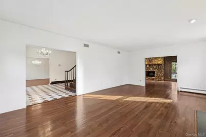 62 Sabine Road, Oyster Bay, NY 11791 - Photo 7