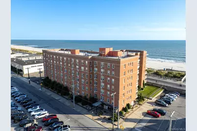 560 Broadway W #4R, Long Beach, NY 11561 - Photo 1