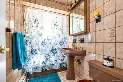 1554 McDonald Street, Bronx, NY 10461 - Photo 9