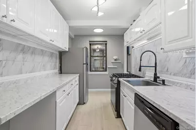 142 Garth Road #2J, Scarsdale, NY 10583 - Photo 13