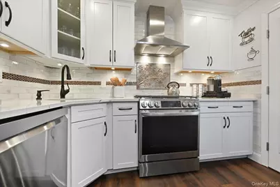 259 Ocean Avenue, Massapequa Park, NY 11762 - Photo 11