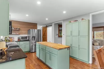 104 Susan Drive, Poughquag, NY 12570 - Photo 11