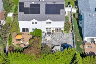 60 Herrels Cir, Melville, NY 11747 - Photo 29