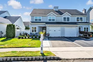 60 Herrels Cir, Melville, NY 11747 - Photo 3