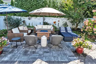 60 Herrels Circle, Melville, NY 11747 - Photo 25