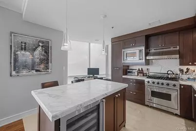 1 Renaissance Square #14D, White Plains, NY 10601 - Photo 5