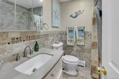 84 Cedar Street, Islip, NY 11751 - Photo 13