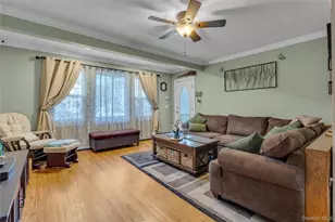 84 Cedar St, Islip, NY 11751 - Photo 3