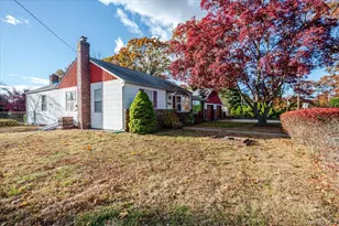 374 Port Ave, Ronkonkoma, NY 11779 - Photo 25