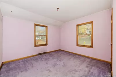 374 Port Avenue, Ronkonkoma, NY 11779 - Photo 9