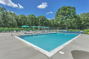 94 Hampton Vista Dr, Manorville, NY 11949 - Photo 29