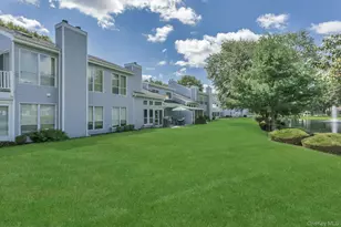 94 Hampton Vista Dr, Manorville, NY 11949 - Photo 27