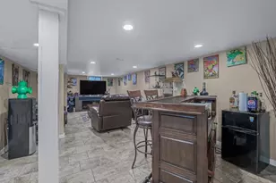 121 S 30th St, Wyandanch, NY 11798 - Photo 17