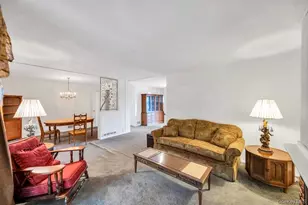 4 Hope Dr, Plainview, NY 11803 - Photo 5