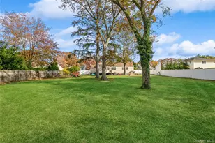 1692 Feureisen Ave, Bohemia, NY 11716 - Photo 9