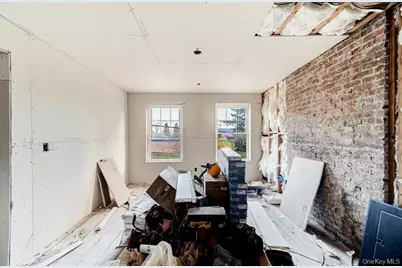 255 Powell Avenue, Newburgh, NY 12550 - Photo 9