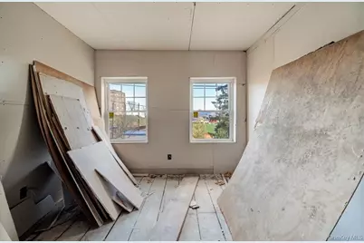 255 Powell Avenue, Newburgh, NY 12550 - Photo 17