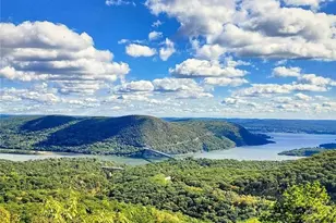 255 Powell Ave, Newburgh, NY 12550 - Photo 11