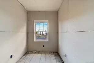 255 Powell Ave, Newburgh, NY 12550 - Photo 15