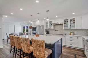 360 Woodside Ave, Bellport, NY 11713 - Photo 5