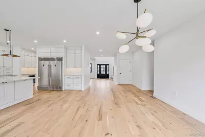 2542 Lefferts Place, Bellmore, NY 11710 - Photo 7