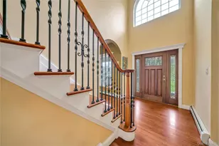 11 Fant Farm Ln, Suffern, NY 10901 - Photo 3