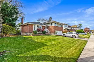 15 Vista Rd, Plainview, NY 11803 - Photo 3