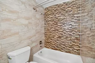 898 Union Ave, Bronx, NY 10459 - Photo 37