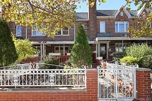 63-64 78th St, Middle Village, NY 11379 - Photo 3