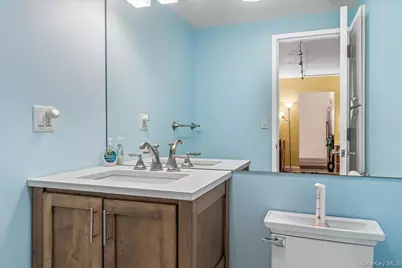 400 E 70th Street, New York, NY 10021 - Photo 5