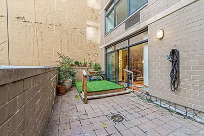 400 E 70th Street, New York, NY 10021 - Photo 15