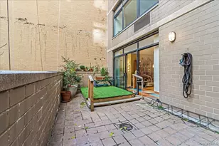 400 E 70th St, New York, NY 10021 - Photo 15