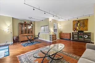 400 E 70th St, New York, NY 10021 - Photo 3