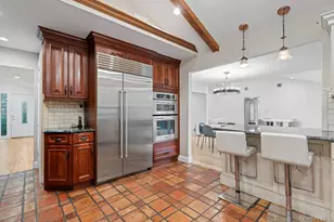 28 Elm St, Woodbury, NY 11797 - Photo 19